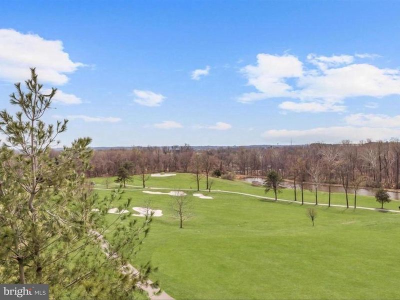7325 Brookview Rd #305, Elkridge, MD 21075
