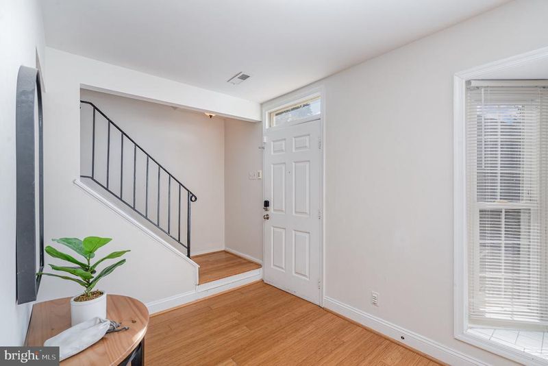 205 Powhatan Ct #100, Stafford, VA 22556