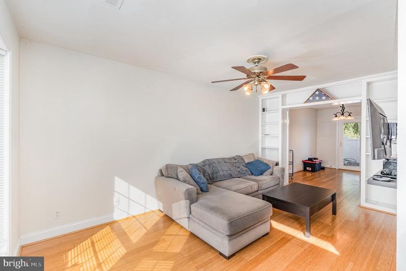 205 Powhatan Ct #100, Stafford, VA 22556