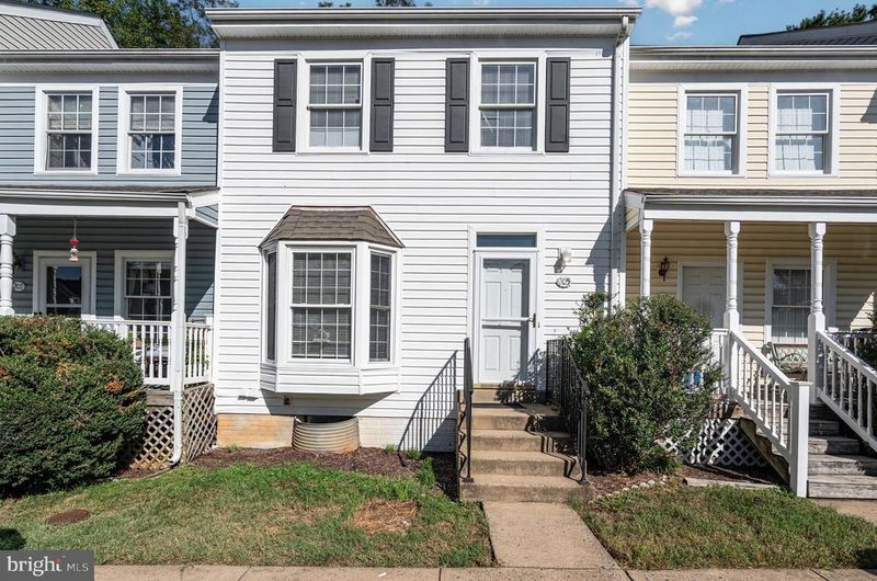 205 Powhatan Ct #100, Stafford, VA 22556