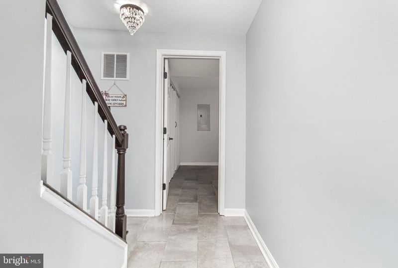 305 Backridge Ct, Fredericksburg, VA 22406