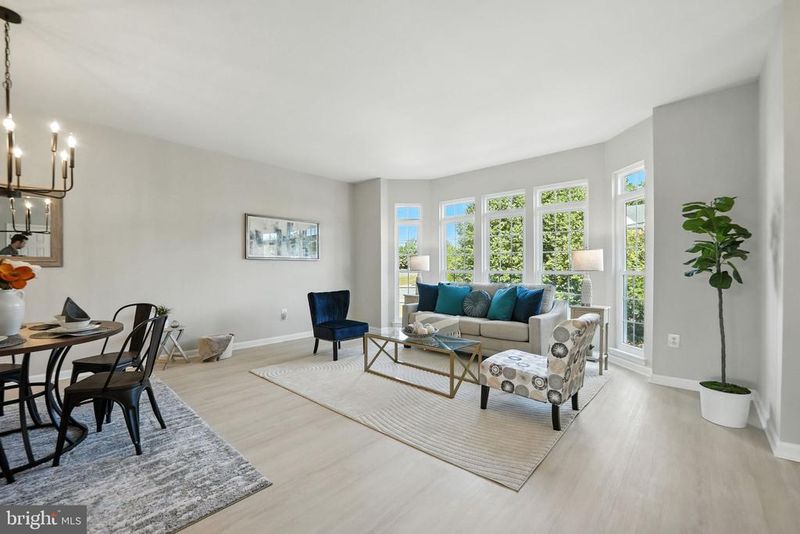 2904 Mainstone Dr, Fairfax, VA 22031
