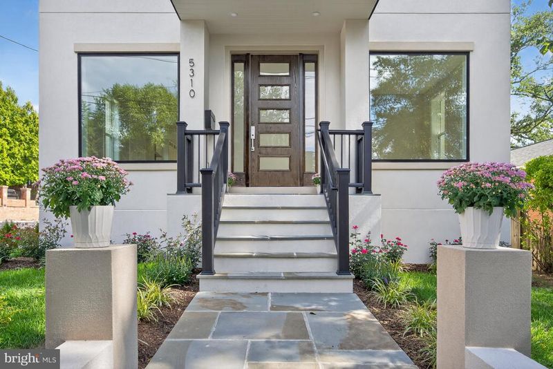 5310 Cathedral Ave NW, Washington, DC 20016