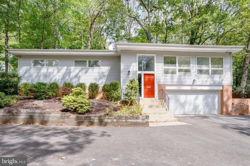 3503 Alba Pl, Fairfax, VA 22031