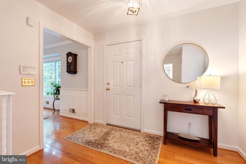 8600 Gateshead Rd, Alexandria, VA 22309