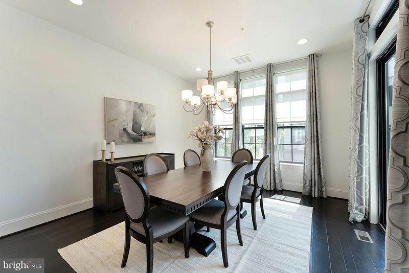 44667 Provincetown Dr, Ashburn, VA 20147