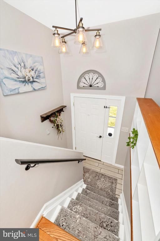 2422 Doubs Ct, Adamstown, MD 21710