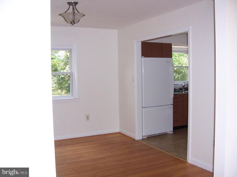 901 Pine Ave, Frederick, MD 21701