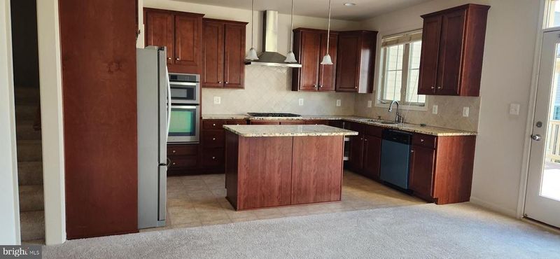 42535 Dreamweaver Dr, Brambleton, VA 20148