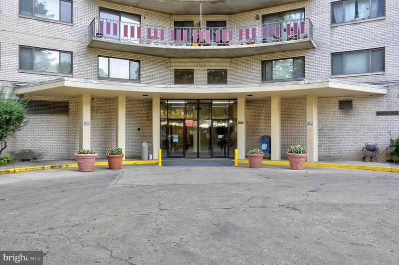8830 Piney Branch Rd #401, Silver Spring, MD 20903