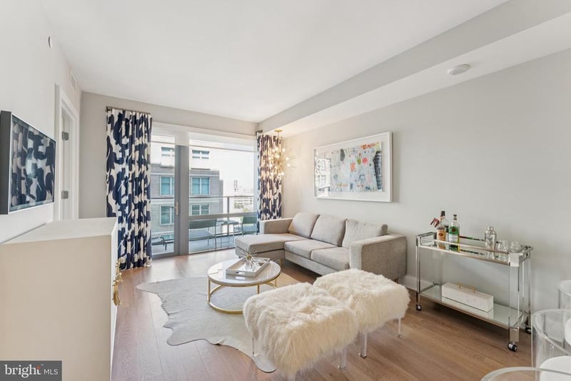4960 Fairmont Ave #904, Bethesda, MD 20814