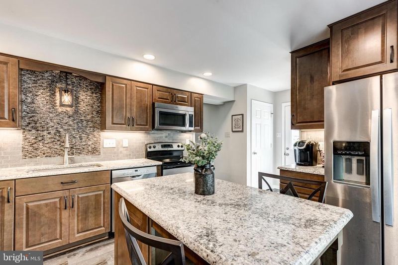 5518 Roy Ct, New Market, MD 21774