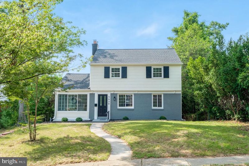 3020 Lake Ave, Cheverly, MD 20785