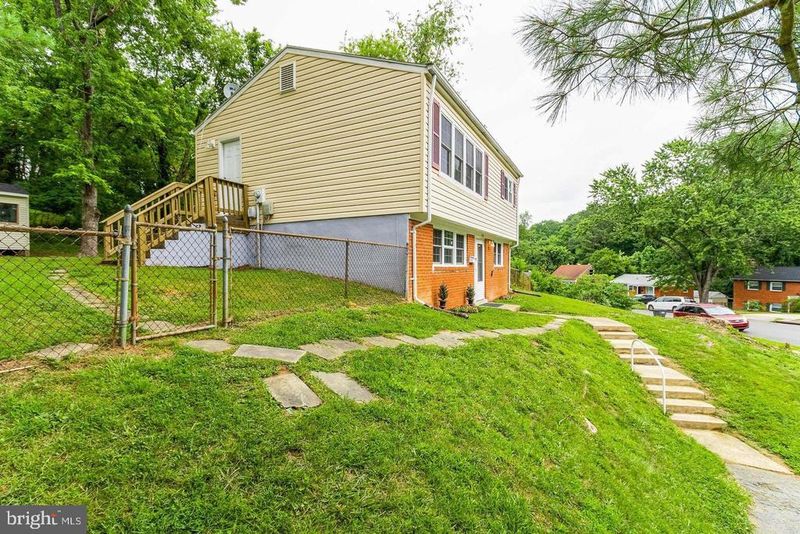 3206 Burbank Ln, Woodbridge, VA 22193
