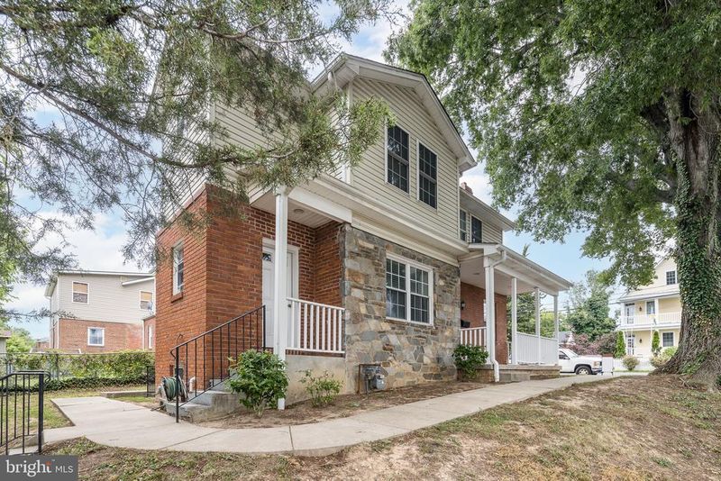 1600 13th St S, Arlington, VA 22204