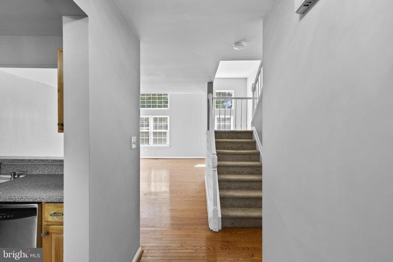 8504 Harvest View Ct, Ellicott City, MD 21043