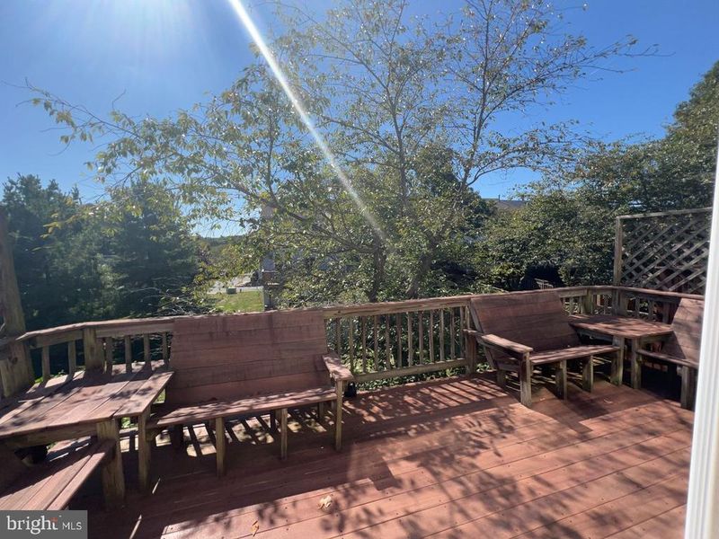 2473 Lakeside Dr, Frederick, MD 21702