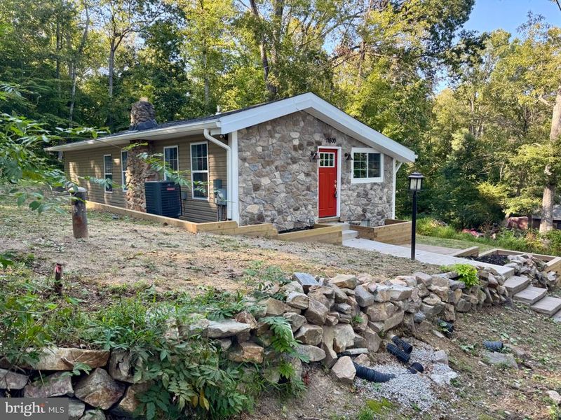 11600 Purse Dr, Manassas, VA 20112