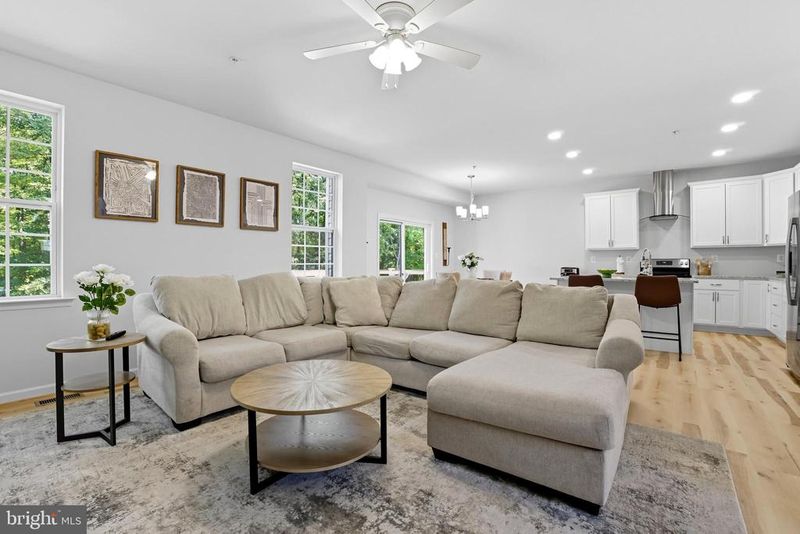 7810 Shelbourne, Pasadena, MD 21122