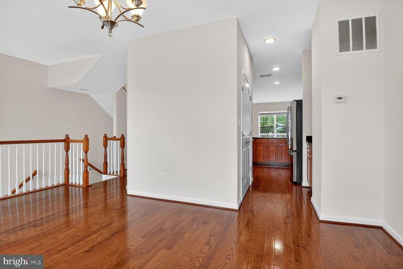 9218 Dawkins Crest Cir, Bristow, VA 20136