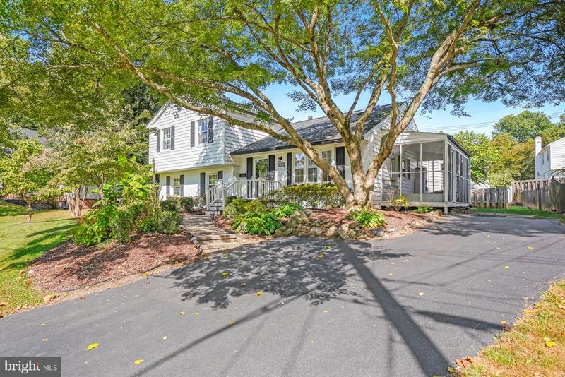 14724 Myer Ter, Rockville, MD 20853
