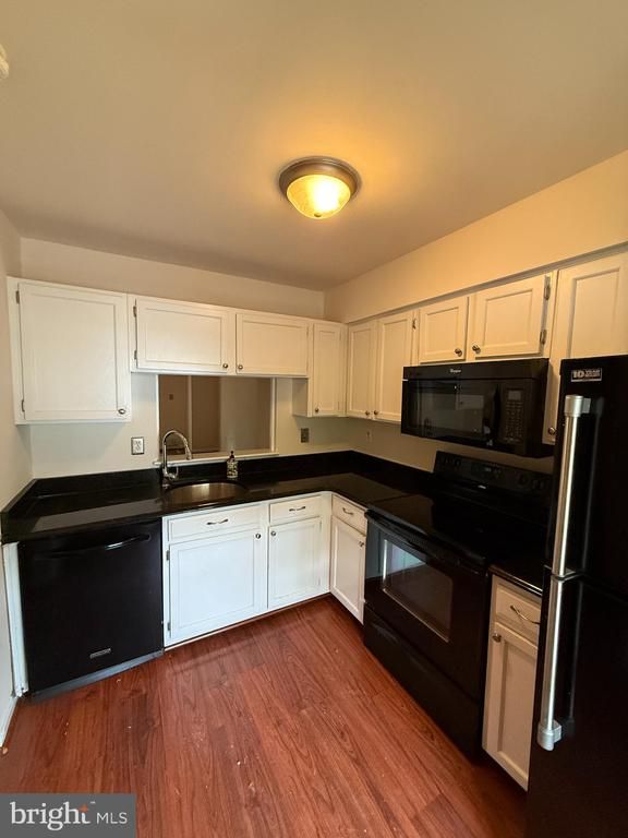 15066 Maple Glen Ct, Dumfries, VA 22025