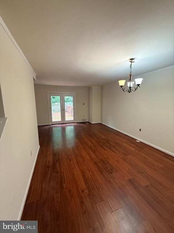 15066 Maple Glen Ct, Dumfries, VA 22025