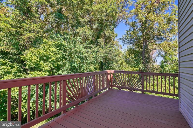20515 Blue Heron Ter, Sterling, VA 20165