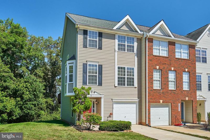 20515 Blue Heron Ter, Sterling, VA 20165