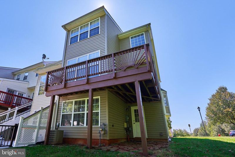 20515 Blue Heron Ter, Sterling, VA 20165