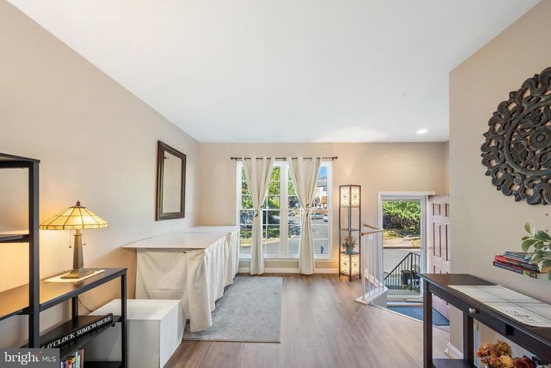 20190 Bar Harbor Ter, Ashburn, VA 20147