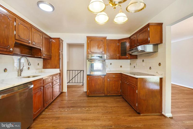 1412 Milestone Dr, Silver Spring, MD 20904