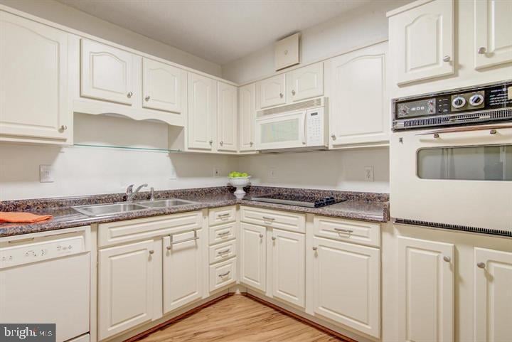 5902 Mount Eagle Dr #403, Alexandria, VA 22303