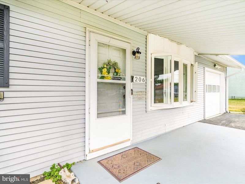 206 S 2nd St, Woodsboro, MD 21798