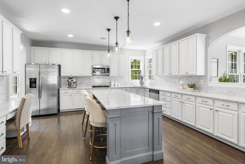 10205 Deep Skies Dr, Laurel, MD 20723