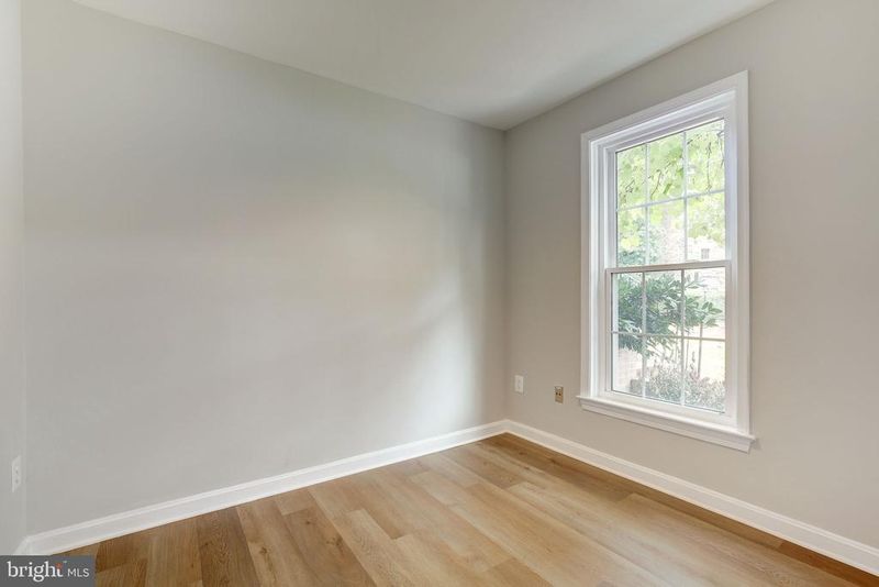 6707 Washington Blvd #C, Arlington, VA 22213