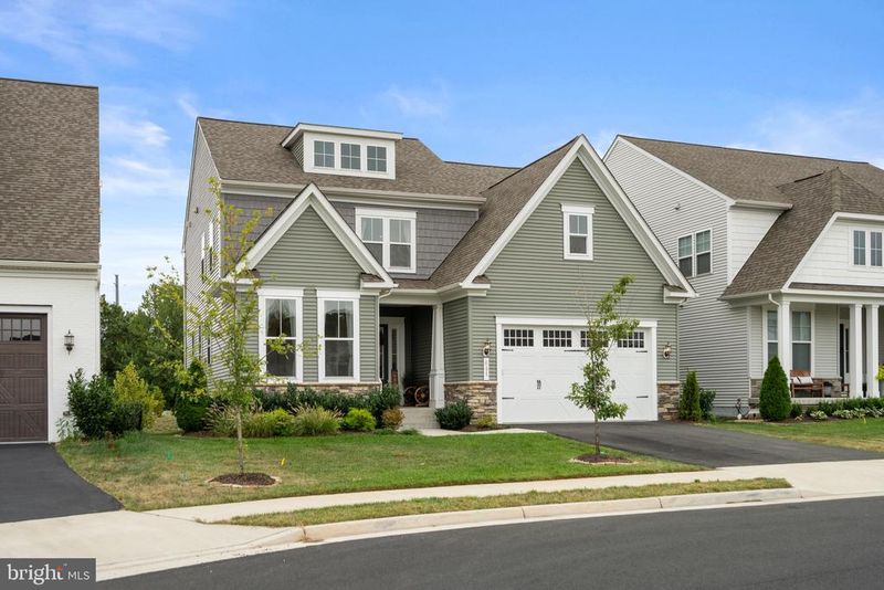 641 Lipizzan Dr SW, Leesburg, VA 20175