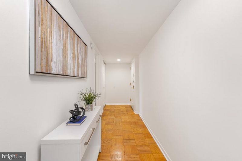 4601 N Park Ave #1019, Chevy Chase, MD 20815