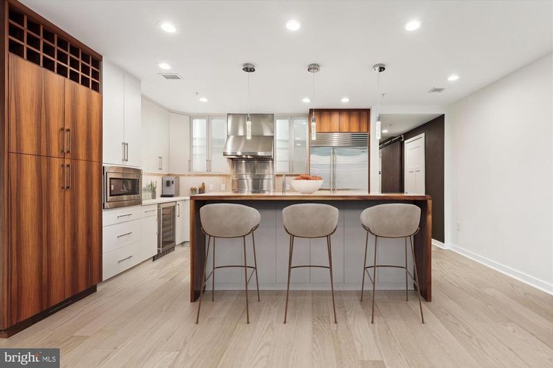1610 N Queen St #247-D, Arlington, VA 22209