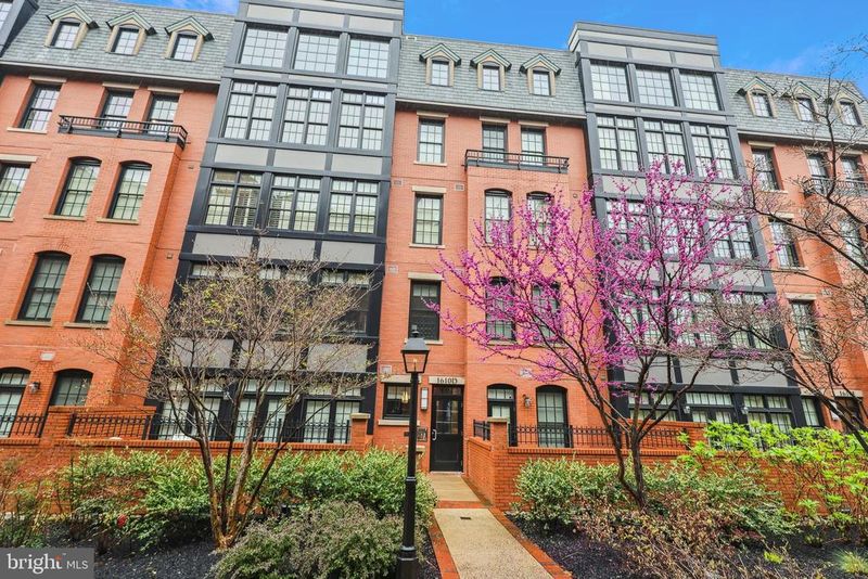 1610 N Queen St #247-D, Arlington, VA 22209