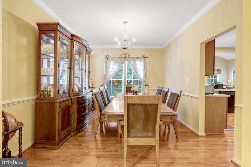 7313 Early Marker Ct, Gainesville, VA 20155