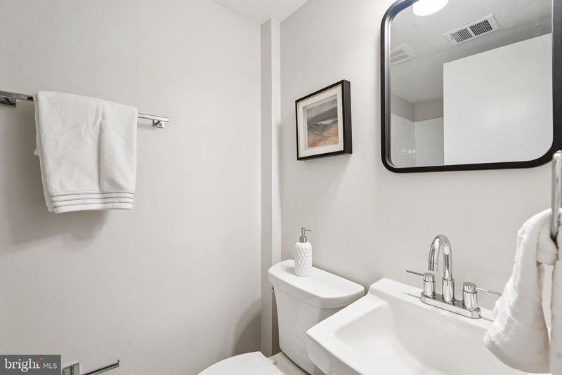 4717 Iris Pl, Rockville, MD 20853