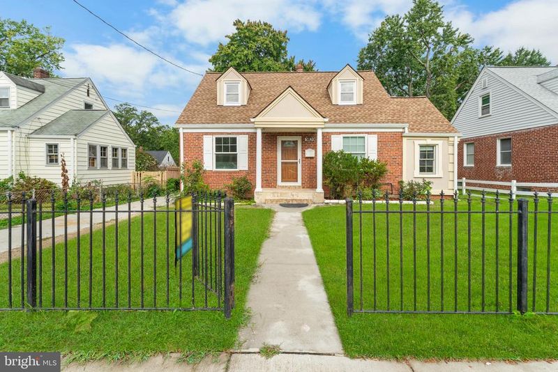 5820 32nd Ave, Hyattsville, MD 20782