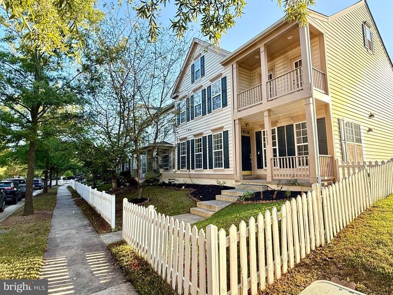 20423 Bowfonds St, Ashburn, VA 20147