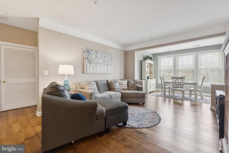 44485 Chamberlain Ter #200, Ashburn, VA 20147