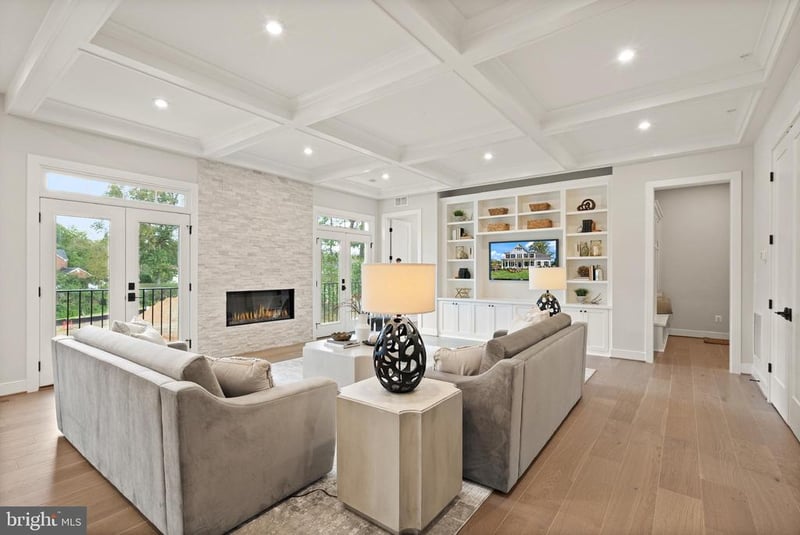 7211 Barnett Rd, Bethesda, MD 20817