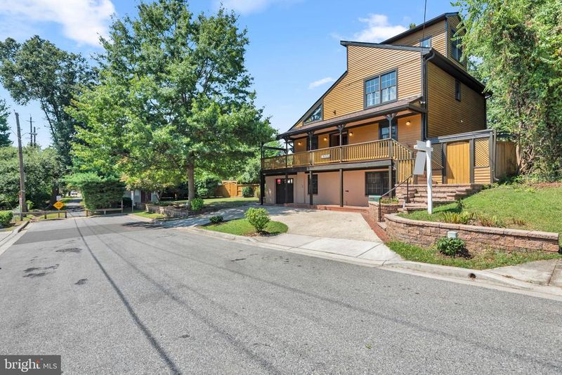 8200 Potomac Ave, College Park, MD 20740