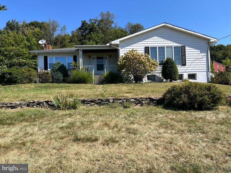 17425 Sunshine Trl, Sabillasville, MD 21780
