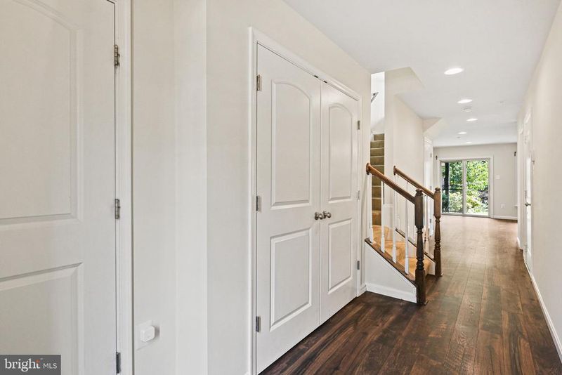 1152 Carinoso Cir, Severn, MD 21144