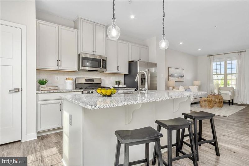 10617 Saponi Dr, New Market, MD 21774